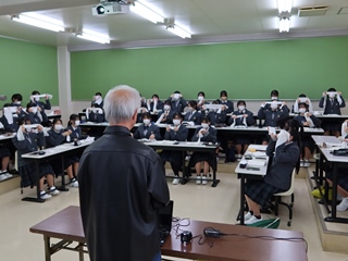 教室全体の風景その3