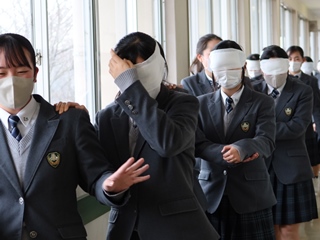 誘導・歩行介助体験その1