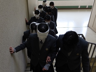誘導・歩行介助体験その2